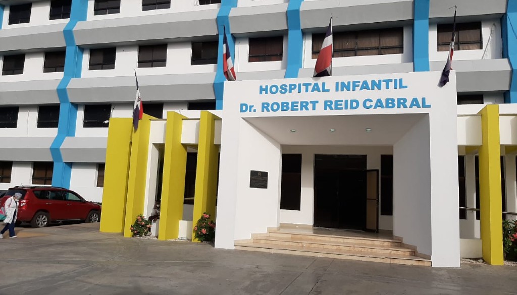 Once niños hospitalizados por dengue en el Hospital Robert Reid