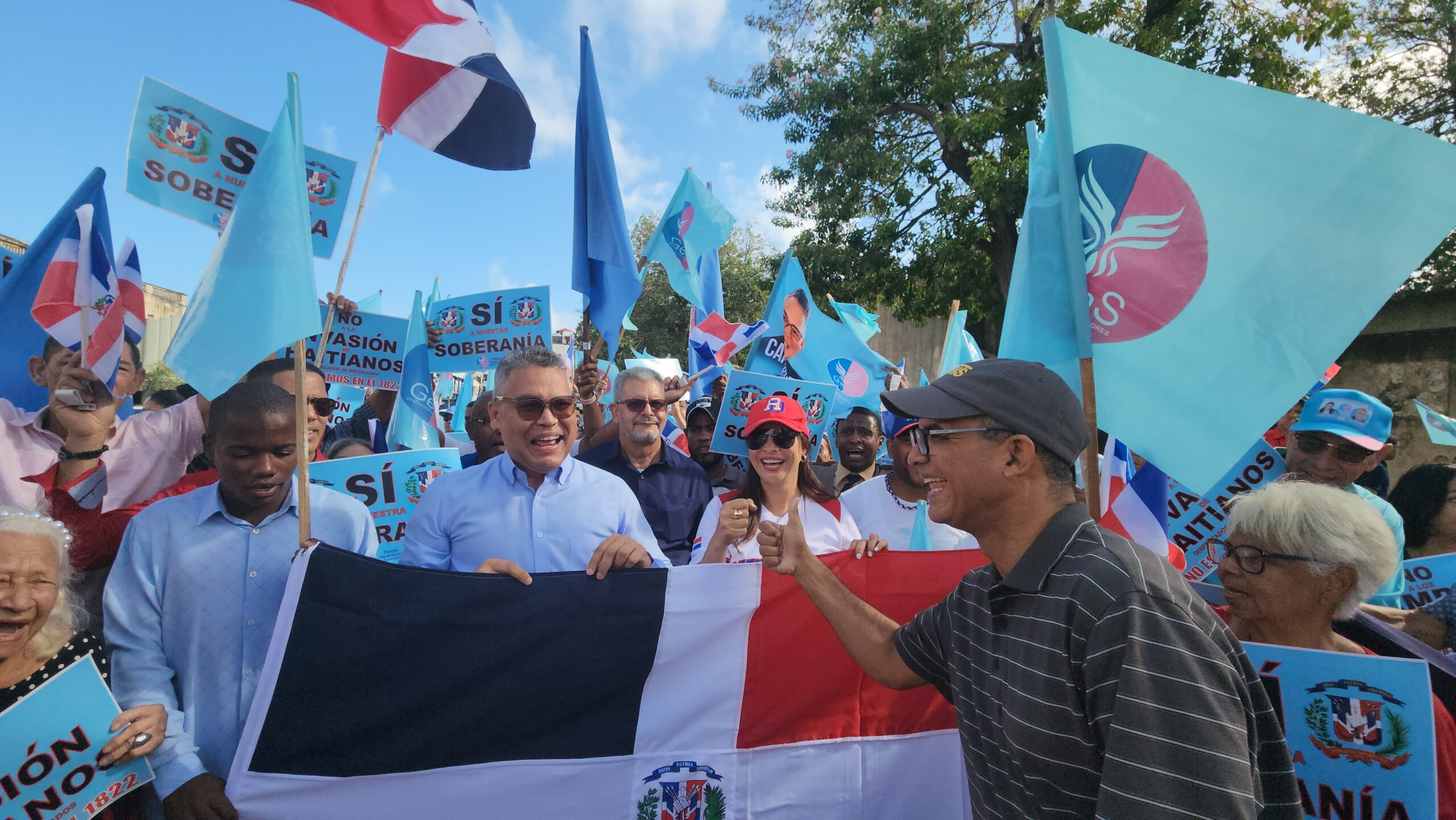 Carlos Peña llama a dominicanos a unirse para impedir Luís Abinader y la ONU instalen Campos de Refugiados haitianos en RD