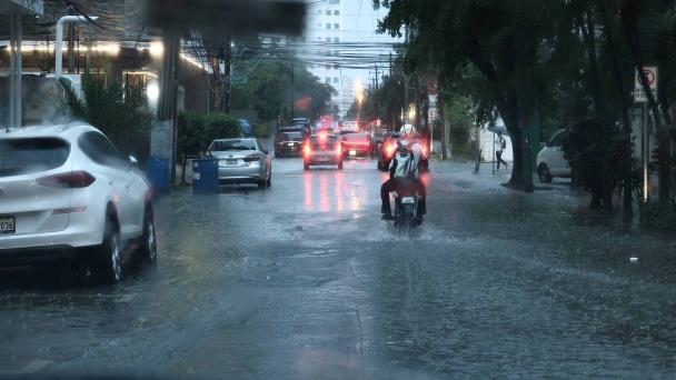 Clima en RD: cinco provincias en alerta roja por lluvias