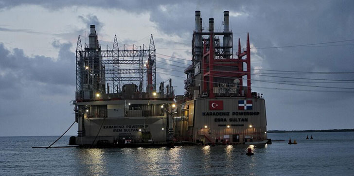 Denuncian contaminación por las barcazas termoeléctricas en Azua